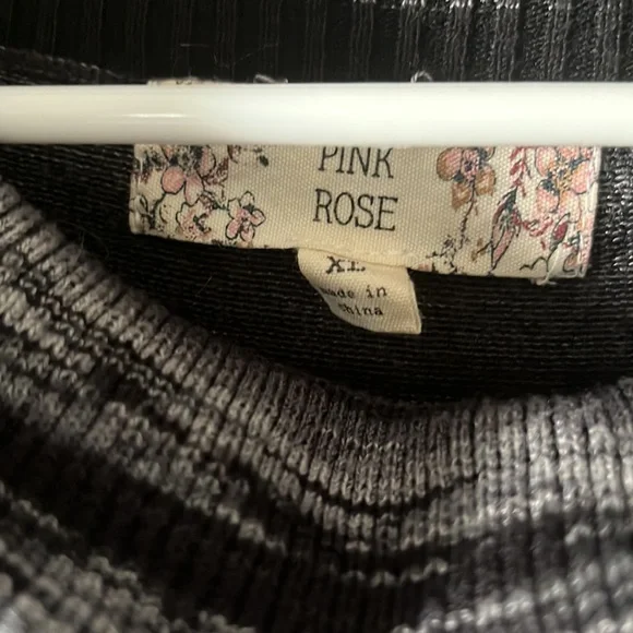 Two long sleeve sweater dresses - Picture 3 of 4